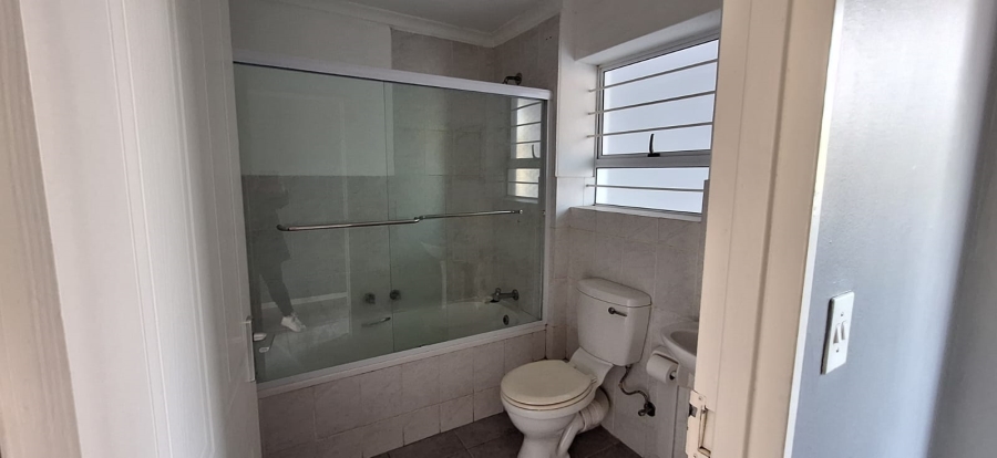 To Let 2 Bedroom Property for Rent in Pinelands Western Cape
